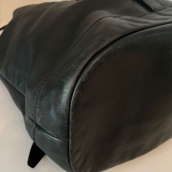 Gucci Black Leather Backpack Vintage Side Bamboo Handle Drawstring - Picture 9 of 16